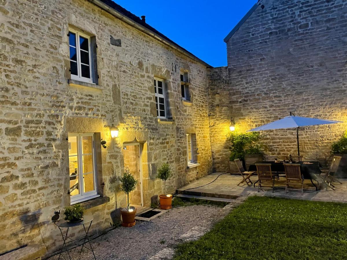 La Closerie De Gigny Maison Templiere Avec Piscine,Jacuzzi Zewnętrze zdjęcie
